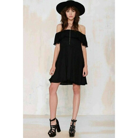 Glamorous Women's Black Pom Down Dress Size XS Nasty Gal $68 - Picture 10 of 12